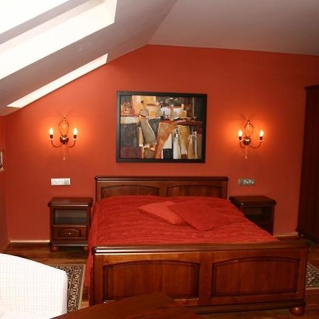 Zlaty Lev Hotel Louny Bagian luar foto